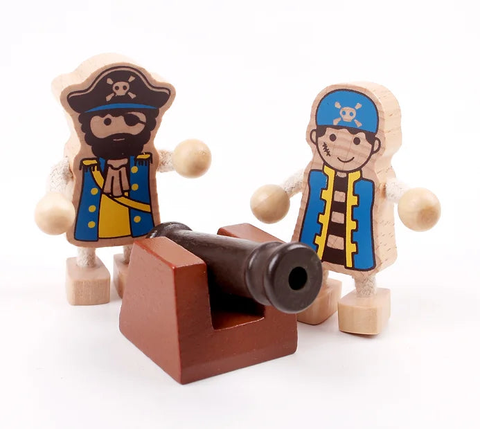 UDEAS - QPack - Pirate ship-felix & mina