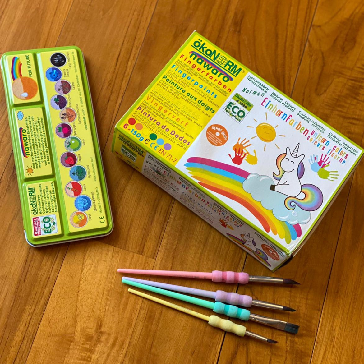 Funny Paper Furniture - Cardboard Circus-felix & mina