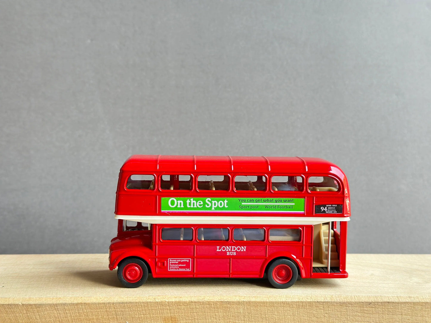 goki London bus-felix & mina